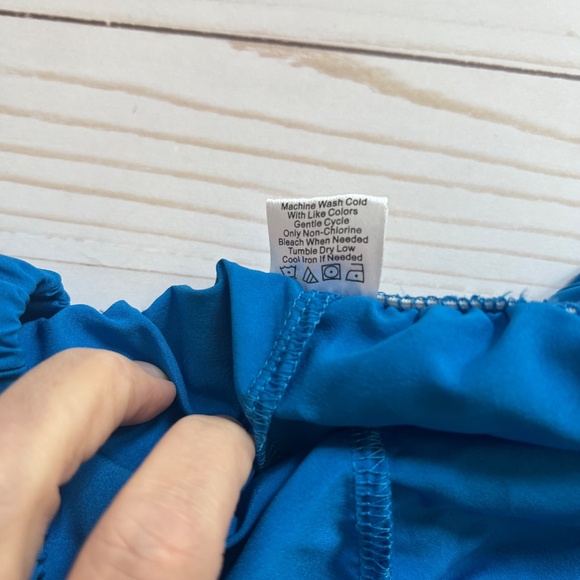 Pre-Owned Running Shorts | Women's Size Medium | Excellent Condition - Picture 6 of 7